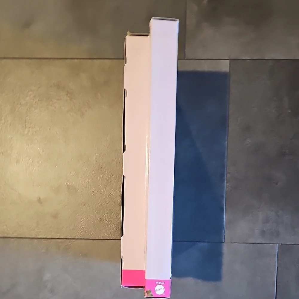 2007 Barbie Princess Doll with Purple and Gold Dress - Picture 3 of 3